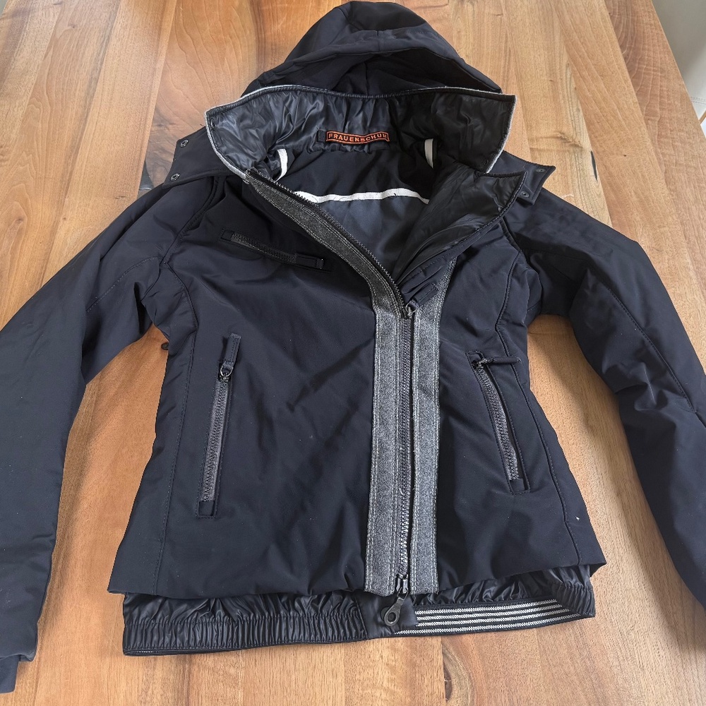 Frauenschuh Austria Stylish Ski Jacket Women’s Size 0 XS